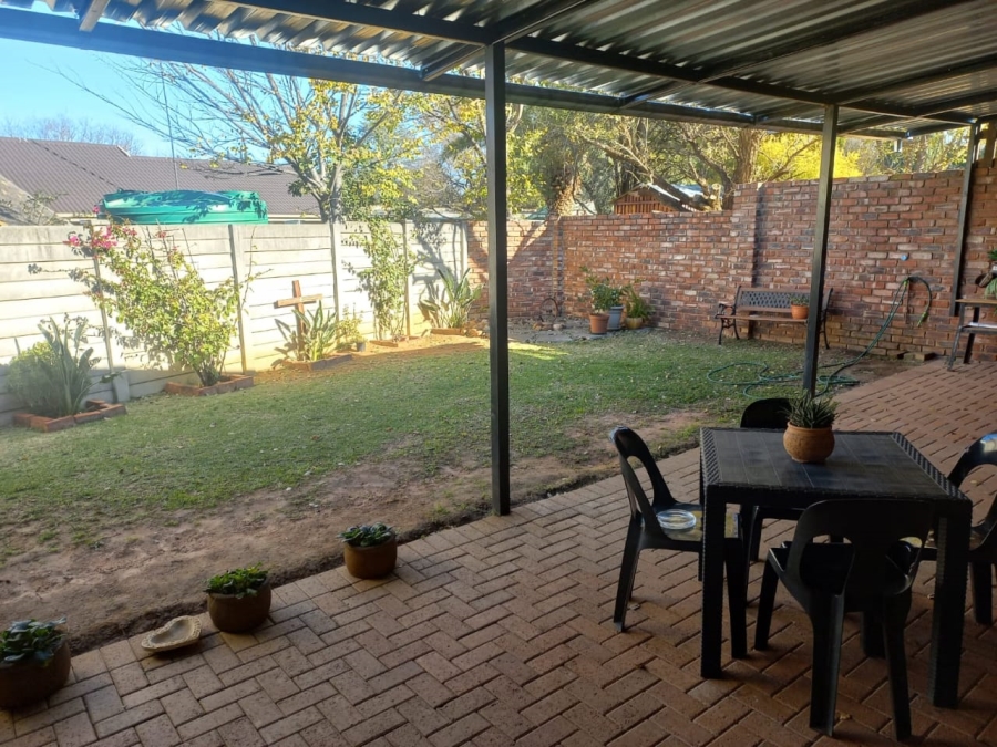 3 Bedroom Property for Sale in Flamwood North West